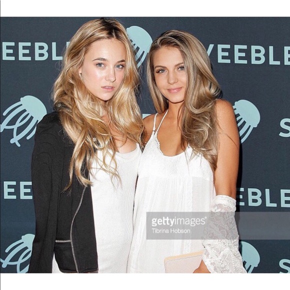 Meet your Posher, Lauren - Picture 5 of 8